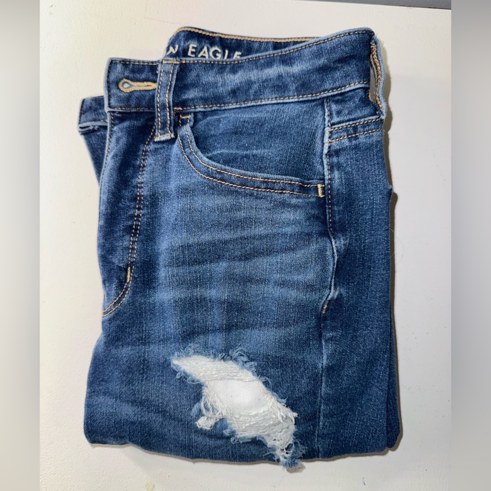American Eagle Ripped Super Hi-Rise Jegging - Size 00 Regular
